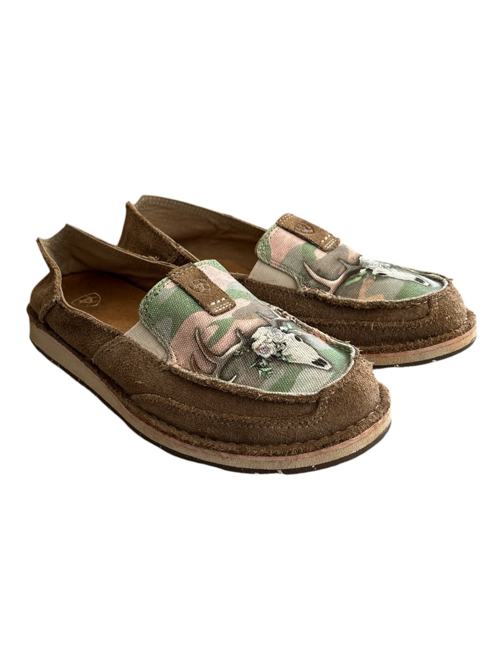 Ariat Cruiser Brown Suede Moccasins with Camo Canvas Deer Skull 9.5B